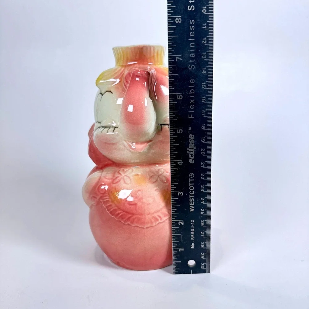 Vintage Hull Leeds USA Pottery Ceramic Elephant Vase Pink Anthropomorphic Kitsch
